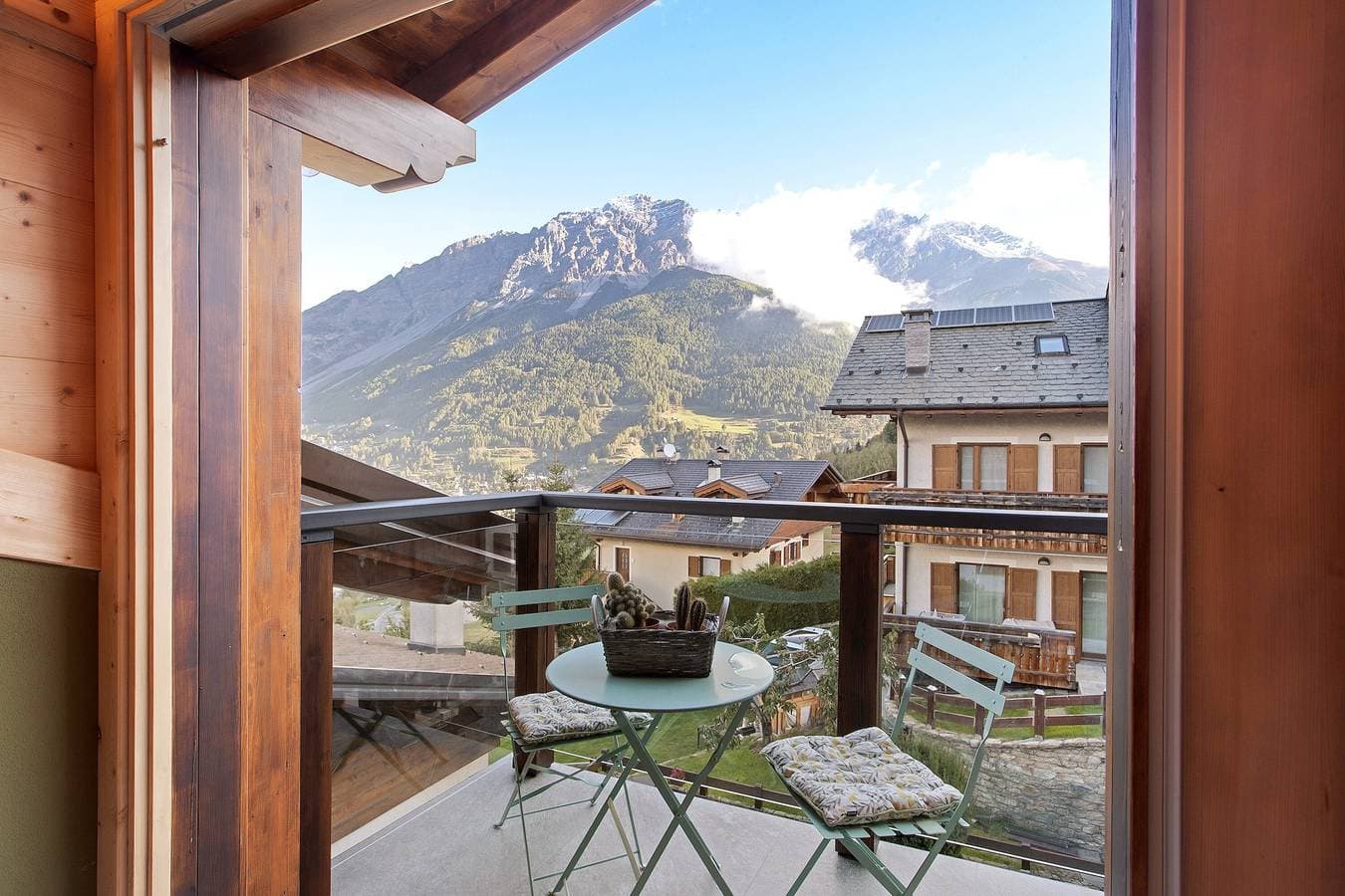 Foto 2 von 19: Ferienwohnung "Aria di Casa Reit" mit Bergblick, Gemeinschaftsgarten und WLAN