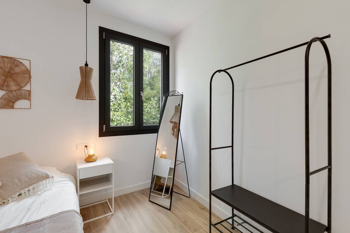 Foto 6 von 29: Ferienwohnung 'Apartamento 1' mit Bergblick, Gemeinschaftsterrasse und Garten