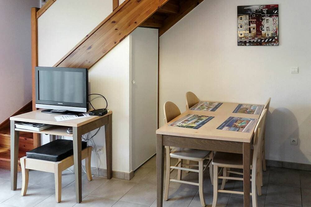 Foto 13 von 18: Herrliche Wohnung in einem Ferienhaus mit  W-Lan, Pool, TV, Terrasse und Haustiere erlaubt