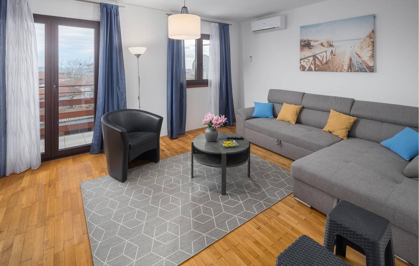 Foto 4 von 23: Charmante 75 m² große Wohnung mit Terrasse, WLAN und Parkplatz in der Nähe von Labinci