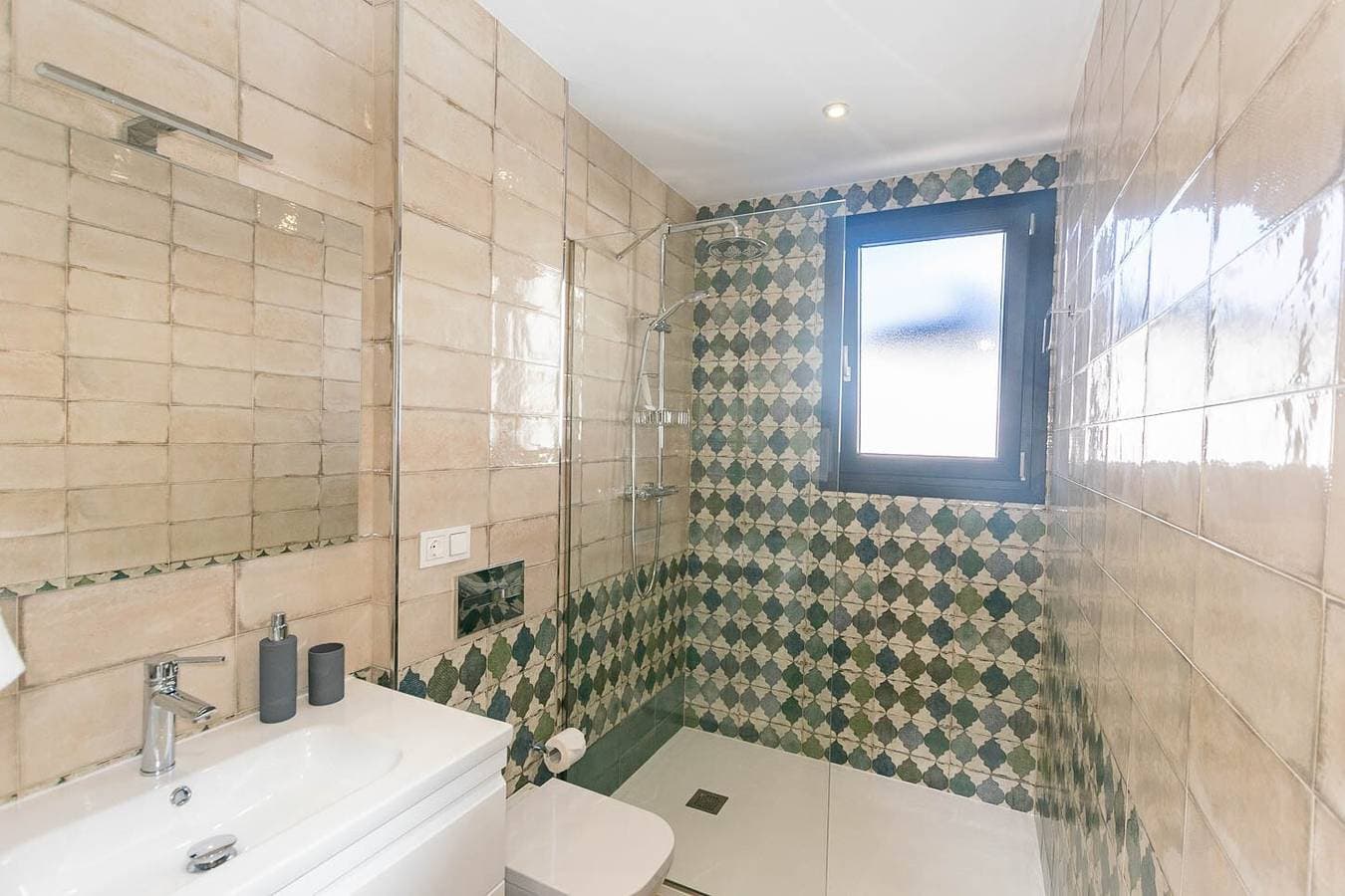 Foto 8 von 14: Luxusapartment in Cómpeta mit privatem Whirlpool, Grill und Gemeinschaftspool
