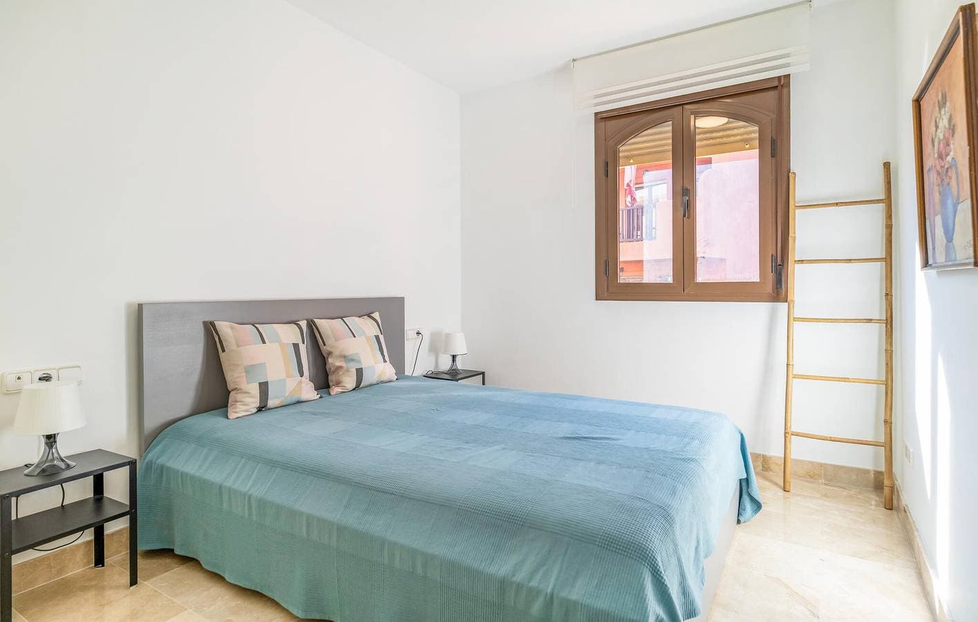Foto 7 von 16: Apartment mit Meerblick, Pool und Terrasse