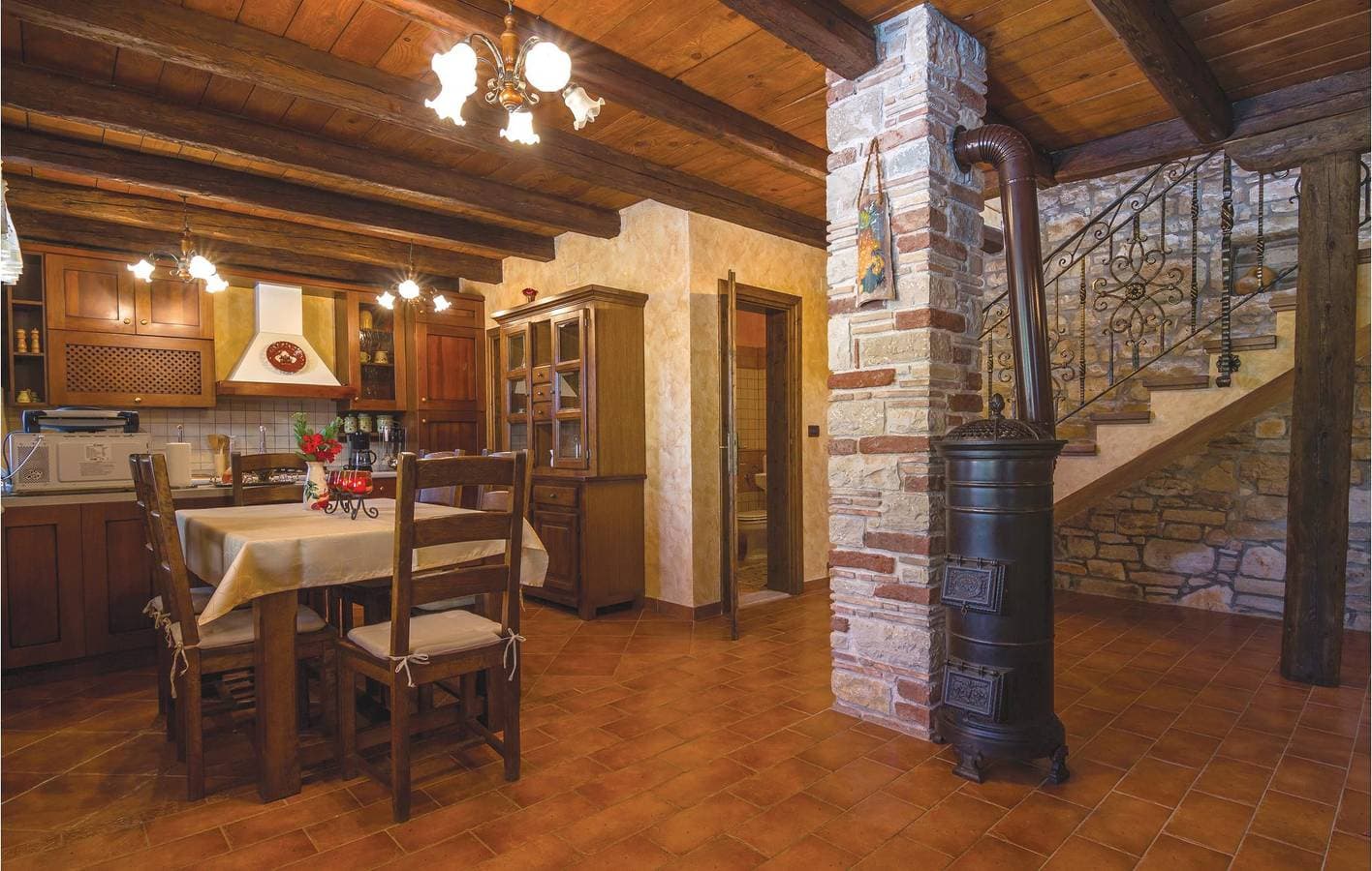 Foto 4 von 44: Moderne 2-Zimmer-Wohnung mit Pool und Terrasse, 2,5 km von der Küste entfernt