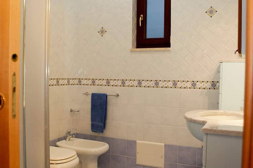 Foto 4 von 25: Appartement am Meer in Residence Rosa Virginia Pool