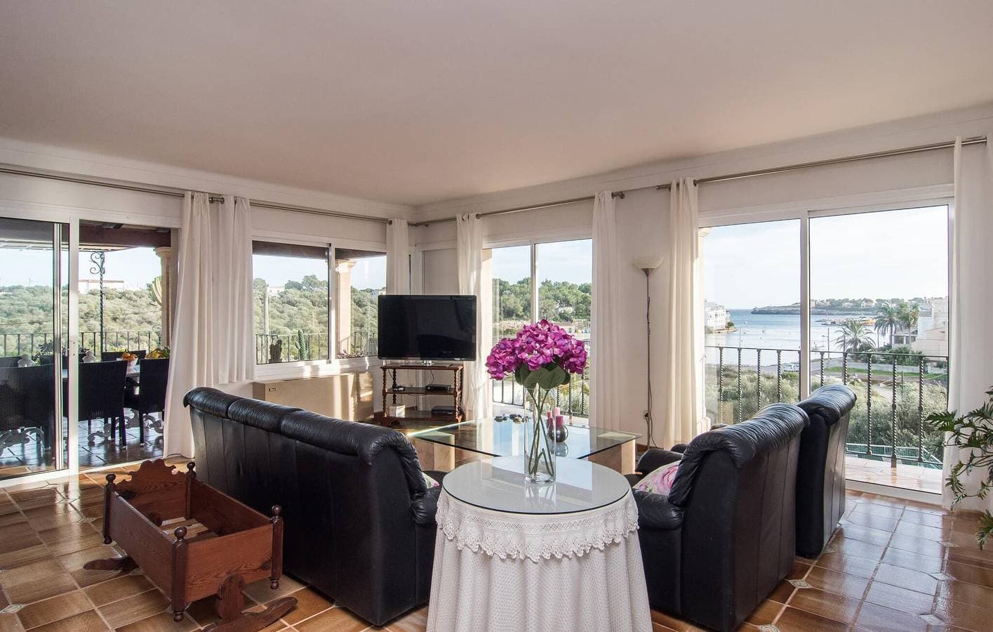 Foto 11 von 32: Apartment mit Meerblick, Pool, Terrasse und Grill 900 m von Caló des Homes Morts entfernt