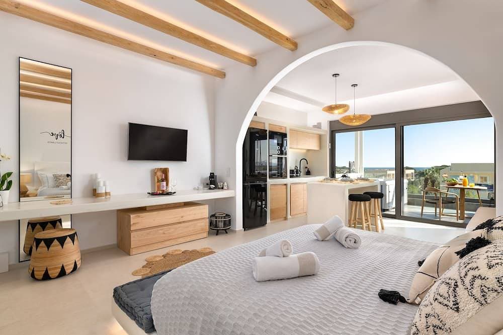 Foto 4 von 14: Pefkos Allure Luxus-Suiten mit Außen-Whirlpool