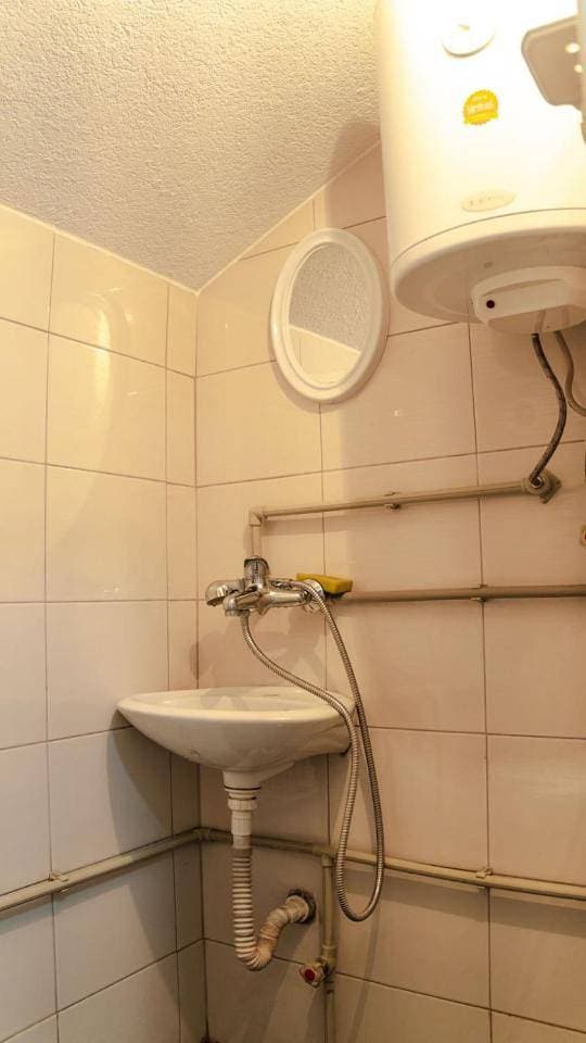 Foto 8 von 9: Double Room with Private Bathroom
