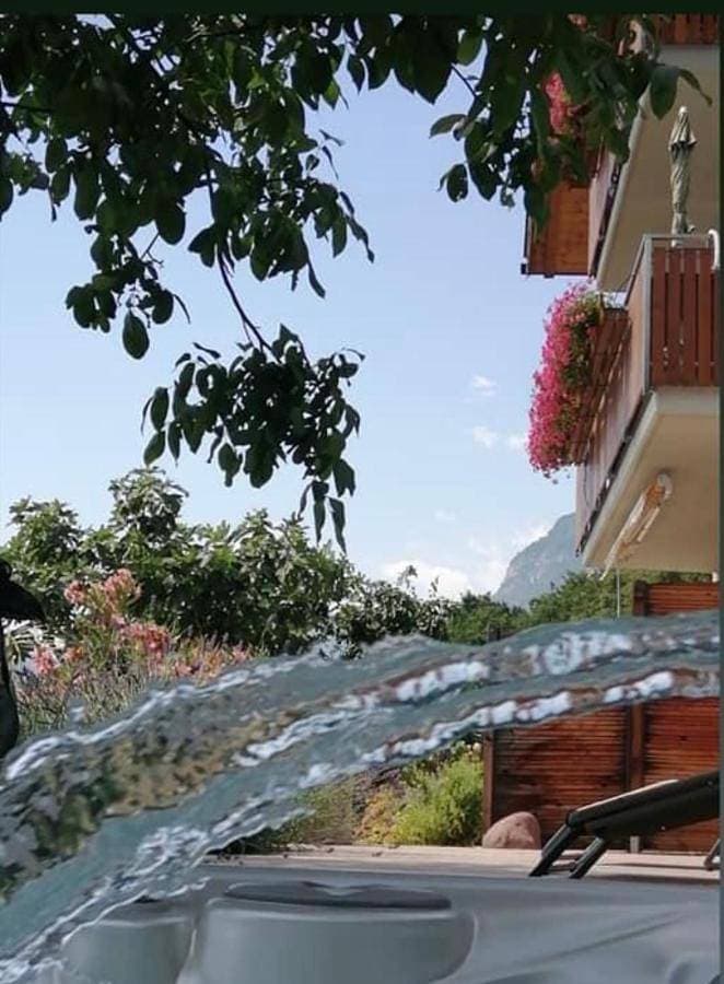 Foto 4 von 63: Apartment with Pool View