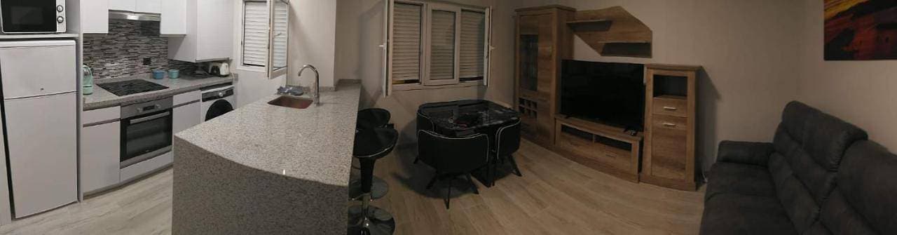 Foto 6 von 20: Three-Bedroom Apartment