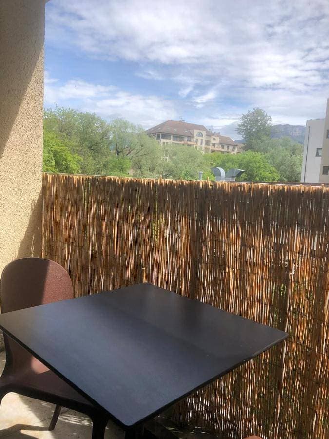 Cozy Studio 10 min walk Centre and Train Station! 1