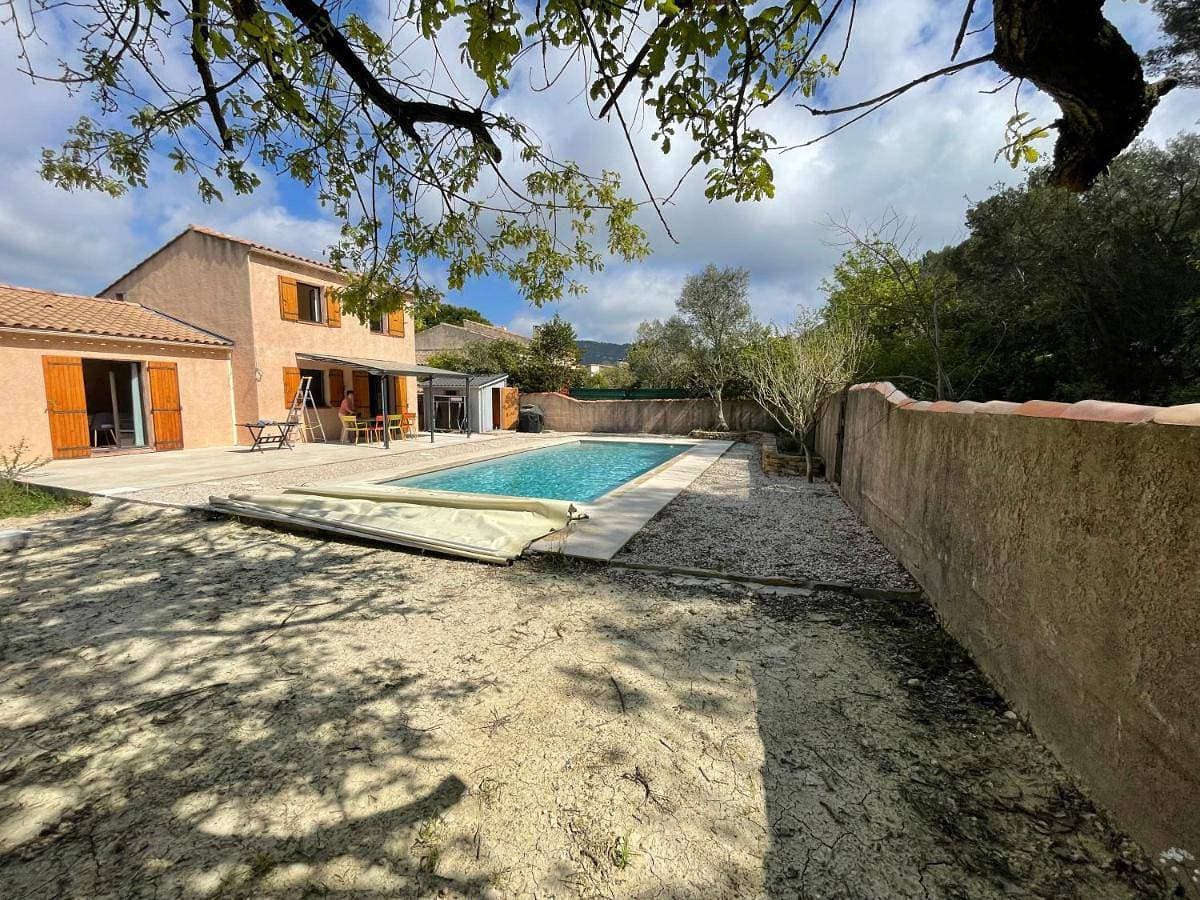 Villa T5 piscine, proche Cassis La Ciotat 1