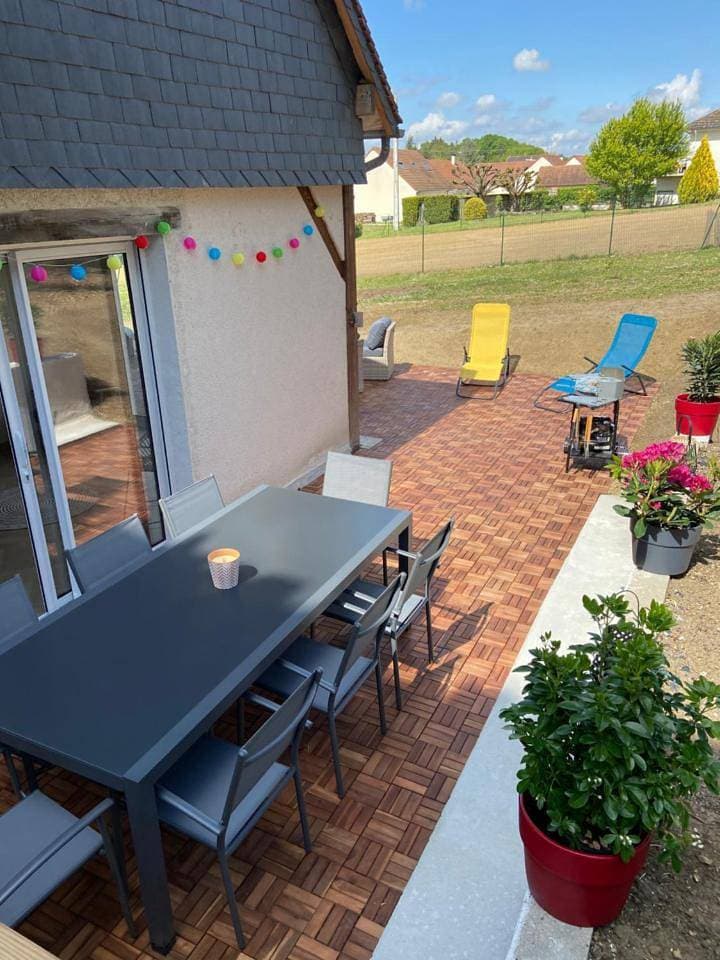 Foto 9 von 35: Three-Bedroom House