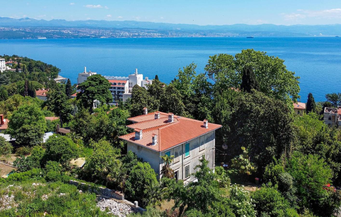 Foto 3 von 31: Gemütliche 1-Zimmer-Wohnung mit Meerblick, Terrasse und WLAN, 400 m vom Strand entfernt