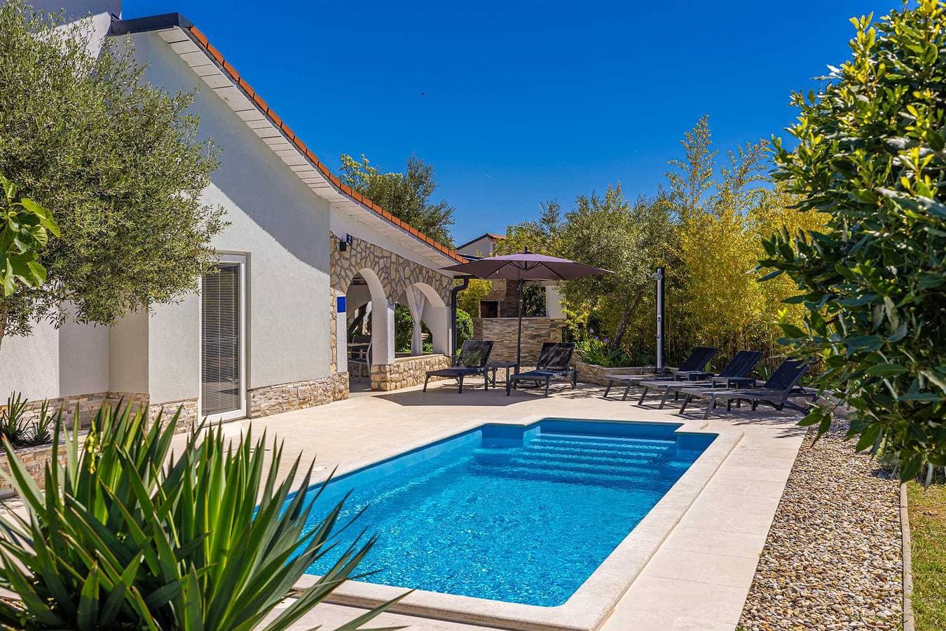 Foto 2 von 30: Ferienhaus Kai mit privatem Pool