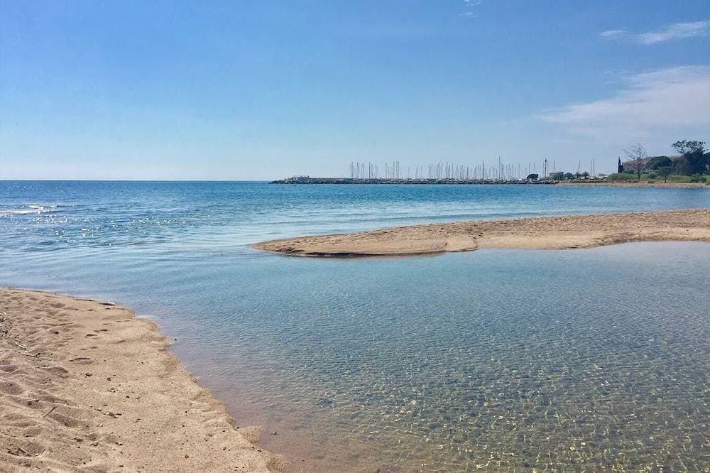 Foto 9 von 13: 4-star waterfront villa with exceptional sea views