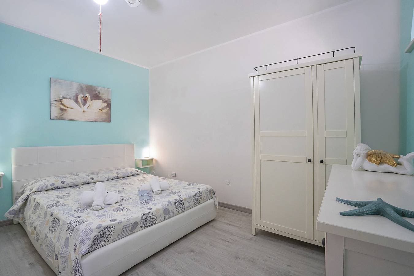 Foto 4 von 20: Riva Di Mare Apartment with Balcony Near The Sea