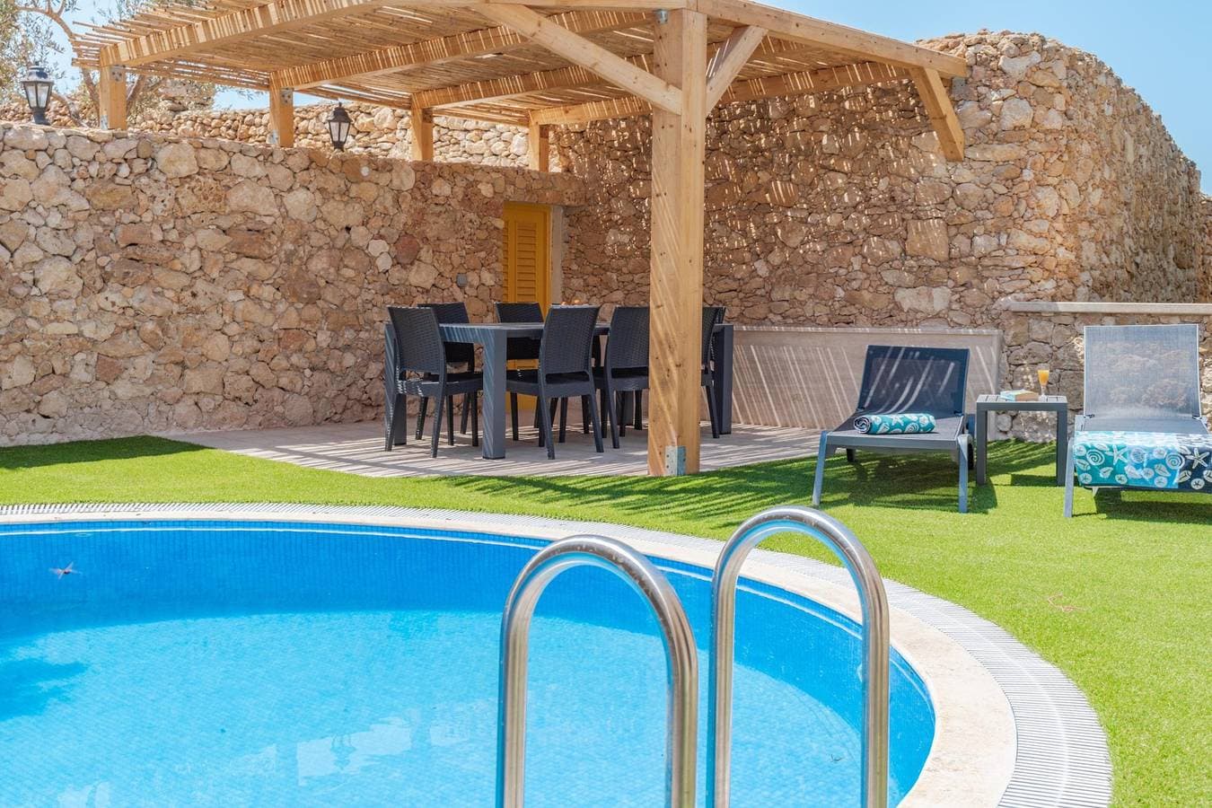 Foto 7 von 25: Villa für 8 Personen mit Garten