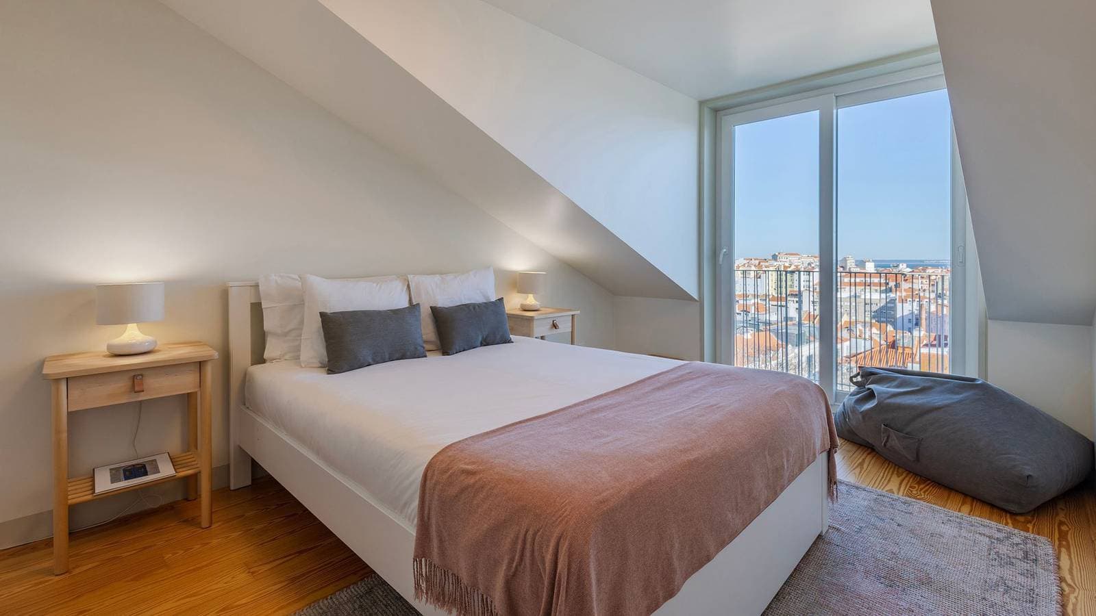 Foto 3 von 37: Ferienwohnung für 3 Personen mit Balkon