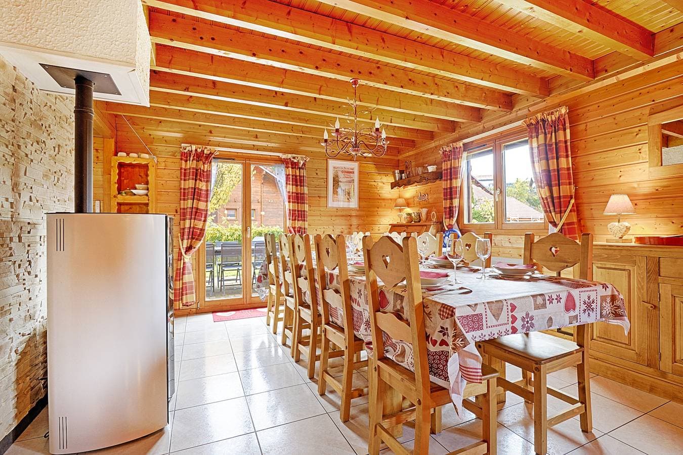 Foto 4 von 14: Ferienhaus für 10 Personen mit Terrasse