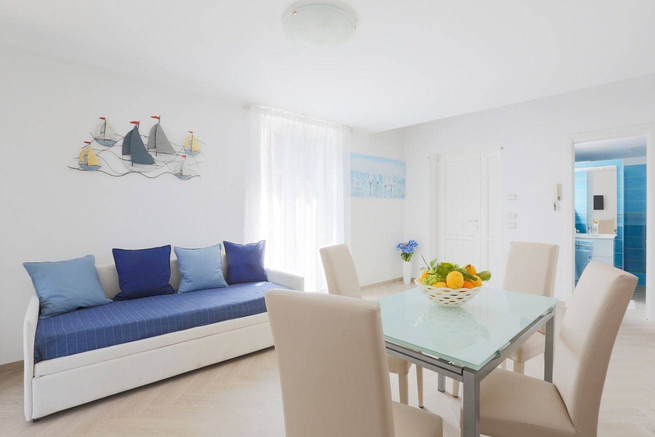 Foto 9 von 32: Ferienwohnung für 4 Personen mit Meerblick