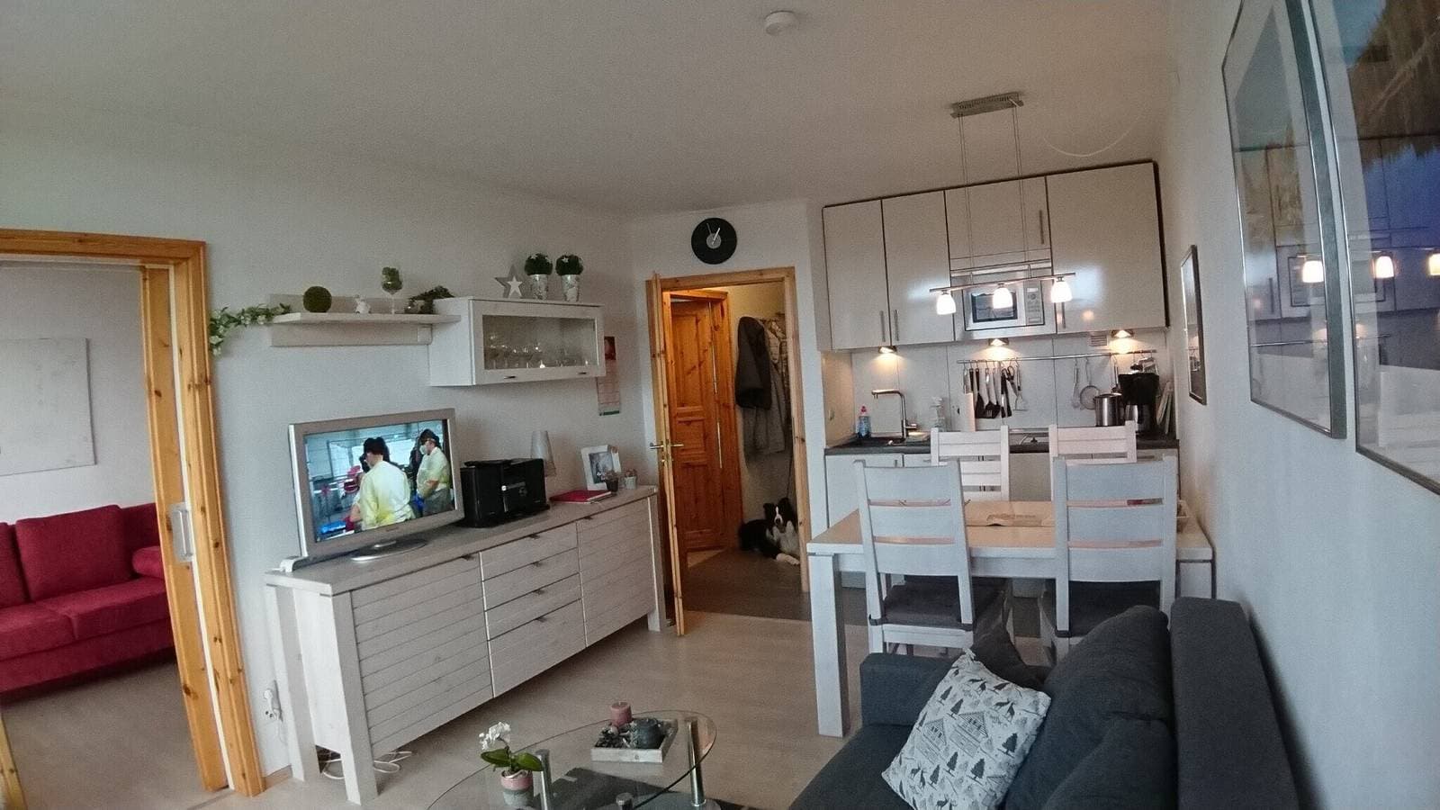 Foto 3 von 10: Ferienwohnung 'Traumblick' mit Bergblick, Balkon und Wi-Fi