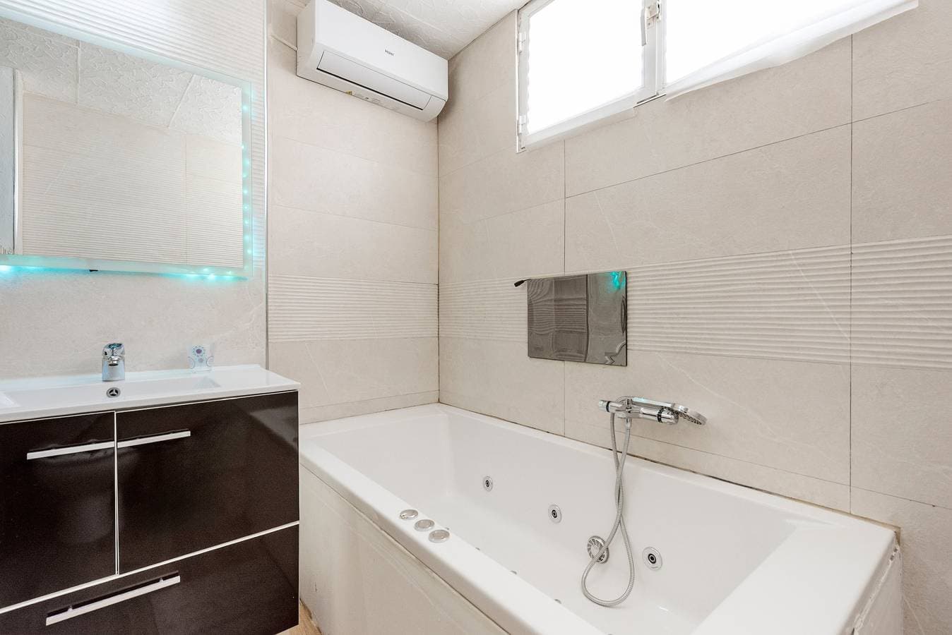 Foto 10 von 20: Apartment 'Malaga Jacuzzy' mit WLAN und Klimaanlage