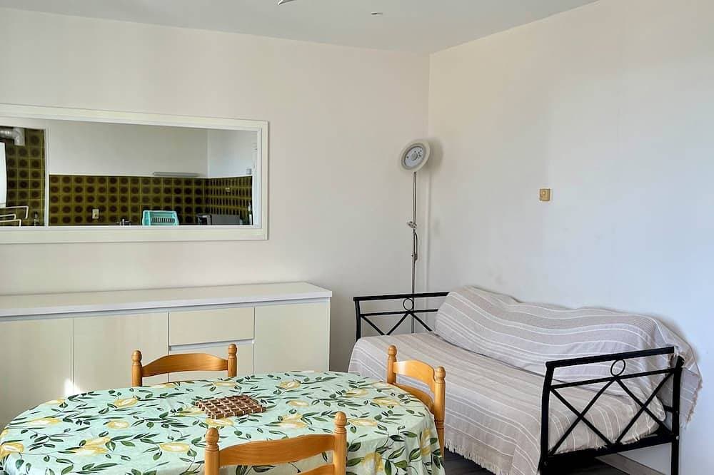 Foto 7 von 17: Magnificent 2p apartment in a villa with sea view, terrace & private parking.