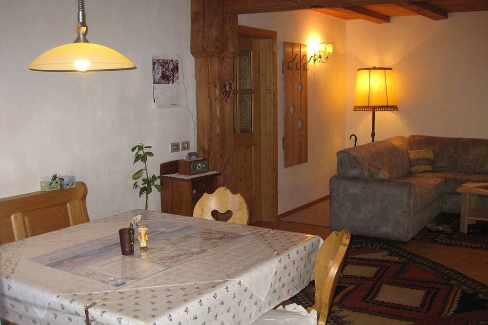 FeWo Prantschur - Ruhiger und traumhafter Familienurlaub mit \"Dolomiten\" Blick 1