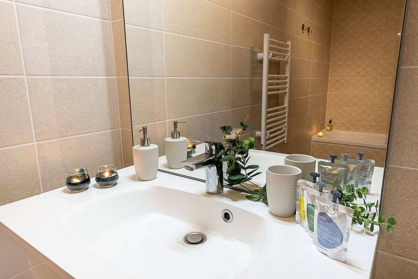 Foto 8 von 22: Ferienwohnung für 4 Personen mit Seeblick
