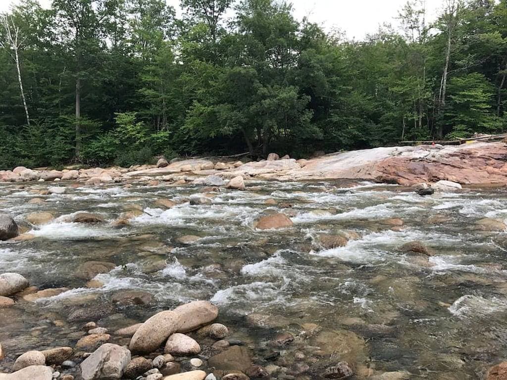 Foto 4 von 50: Renoviertes Studio | Hallenbad & Whirlpool | Quarz-Küche | In der Nähe von Loon Mtn