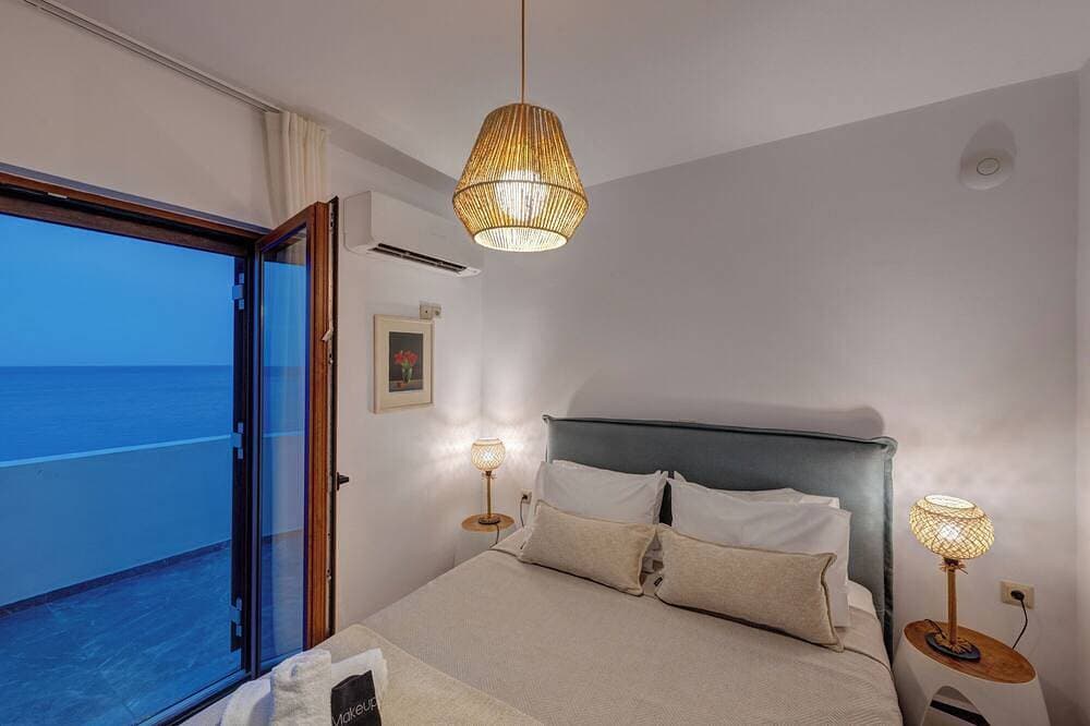 Foto 8 von 30: Villa Marelia - Waterfront Villa in Syros