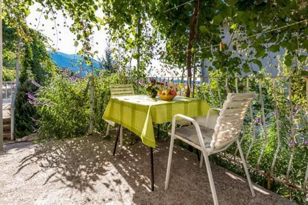 Apartments Klis - Studio-Apartment mit Terrasse - 2 (D) 1
