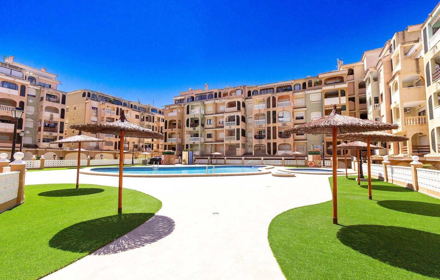 Gemütliches Apartment mit Pool, Terrasse & AC | 1,5km zur Playa de Los Naufragos 1