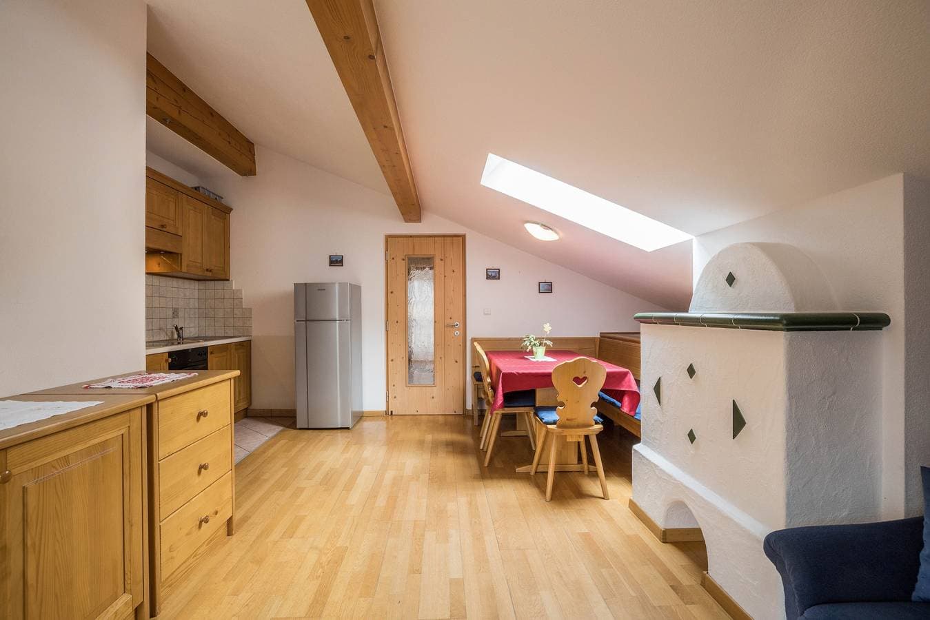 Foto 3 von 20: Gemütliche Ferienwohnung "Arnika - Mesnerhof" mit Bergblick, WLAN, Balkon & Garten