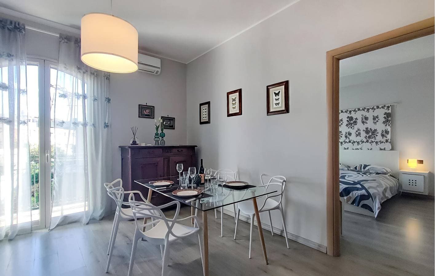 Foto 5 von 27: Gemütliches Apartment 2,5 km vom Strand entfernt mit AC, Küche, Internet und Parkplatz