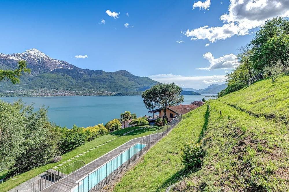 Foto 13 von 28: ... Privater beheizter Pool, 2500 m2 ... atemberaubender Seeblick