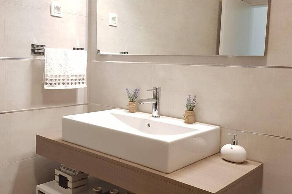 Foto 5 von 28: Lux Apartment Teodora Rafailovici 4 *