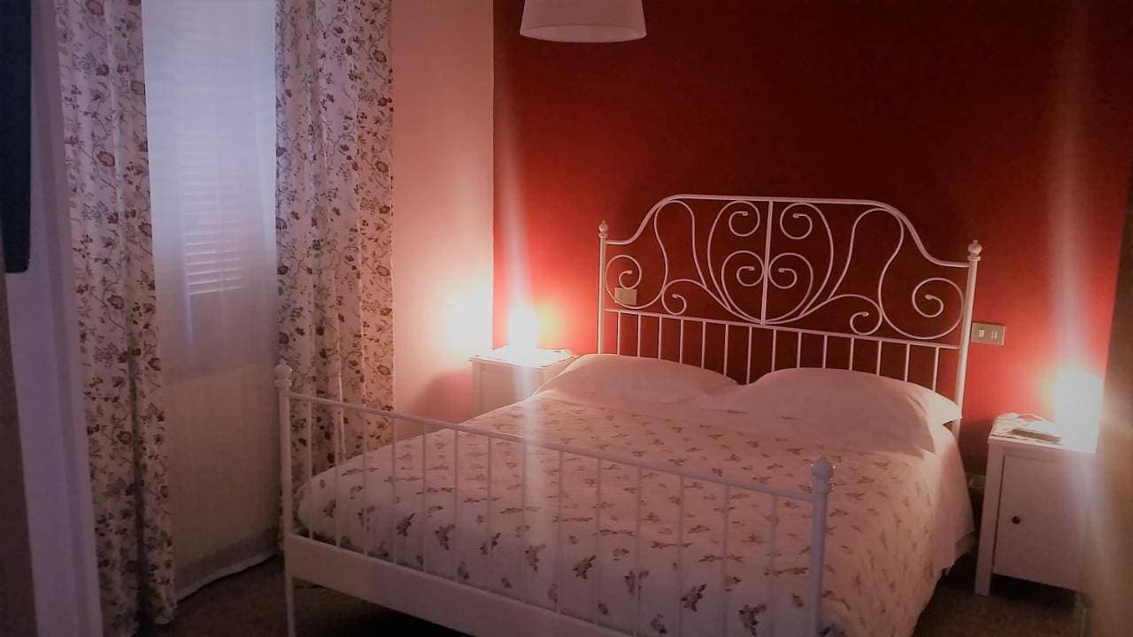 Foto 6 von 35: Double Room with Private Bathroom