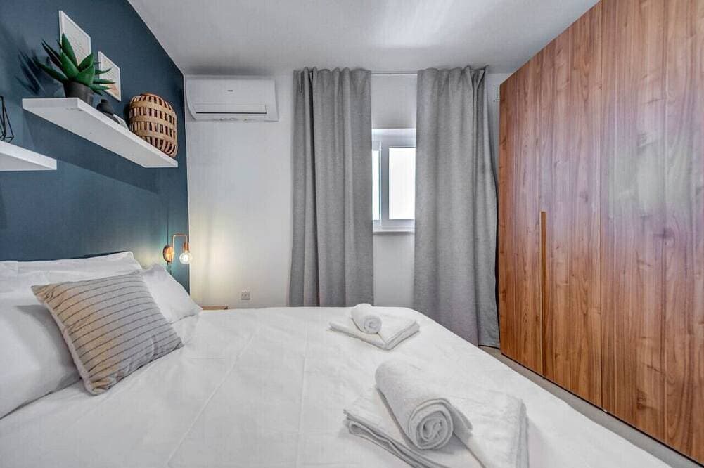 Foto 4 von 30: Lovely 2Br Apt with balcony close to Pieta Marina