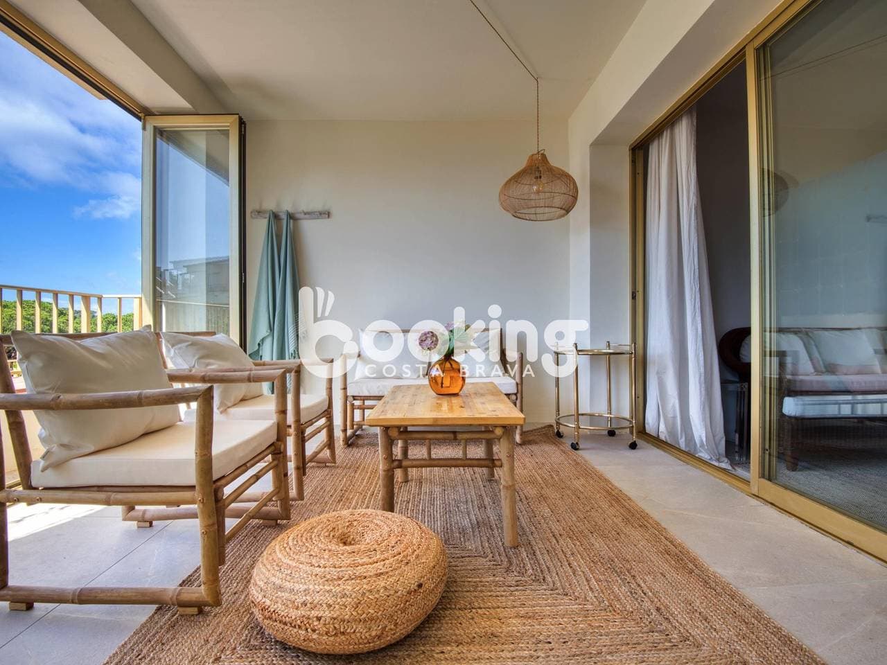 Foto 10 von 22: Ferienwohnung für 4 Personen mit Meerblick