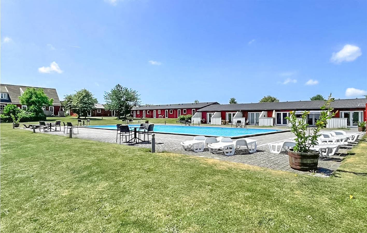 Foto 10 von 26: Ferienwohnung für 4 Personen mit Pool