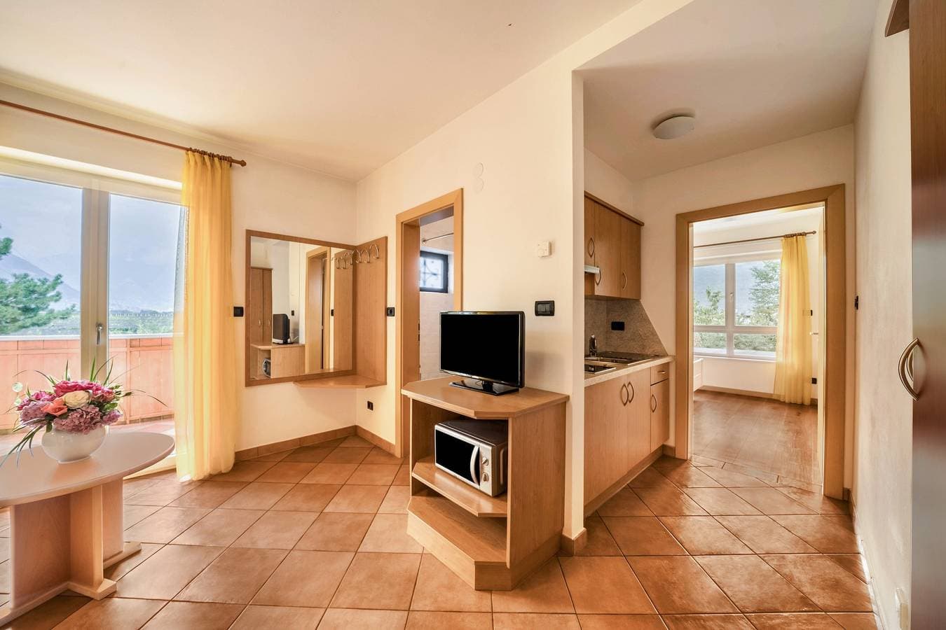 Foto 12 von 26: Ferienwohnung "Weinsepphof 2" mit Bergblick, Pool, WLAN, Garten & Balkon
