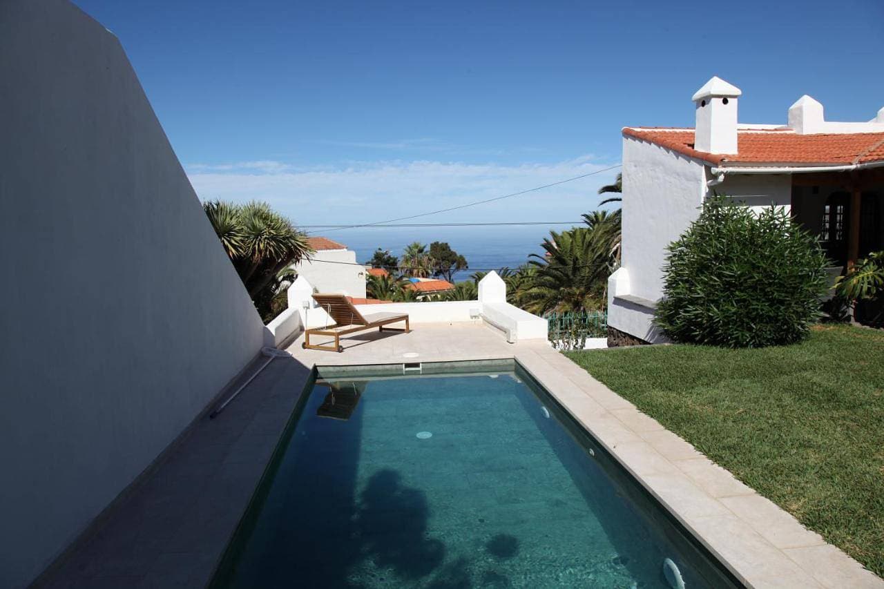 Foto 5 von 37: Two-Bedroom Apartment with Private Pool