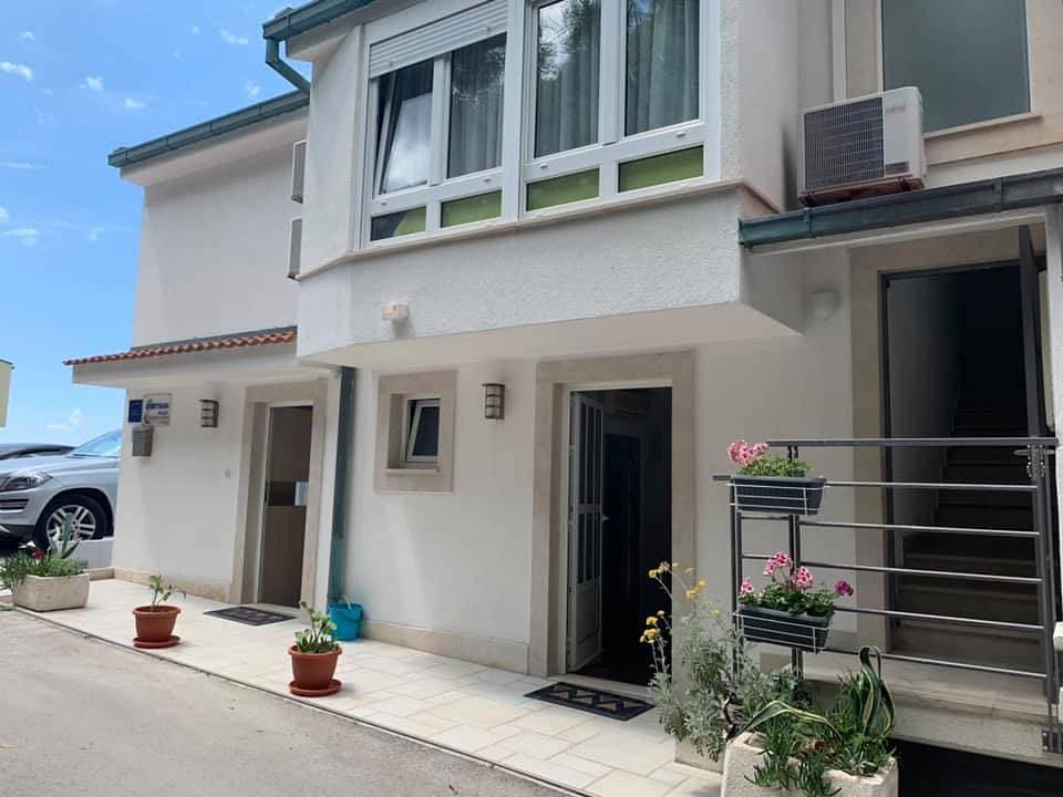 Foto 11 von 27: Ferienwohnung in Drašnice mit Meerblick, Terrasse, Klimaanlage, W-Lan (4992-4)