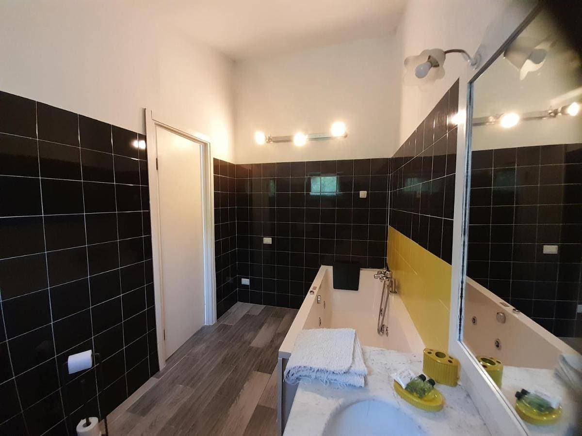 Foto 4 von 11: Classic Double Room with Shower