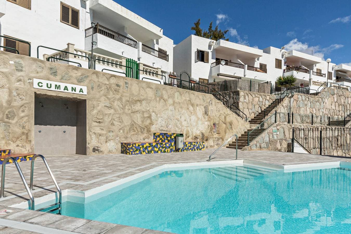 Apartamento Cumana 2 - Pool view 1