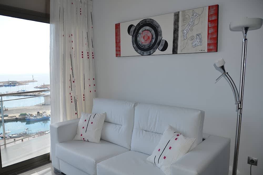 Foto 8 von 28: Die neue Wohnung, Casa Cleo, hat eine atemberaubende Aussicht auf das Meer.