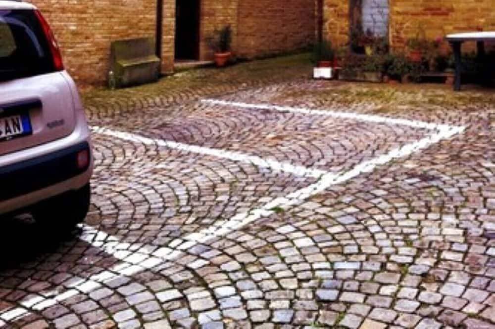Foto 9 von 22: Elegantes, Historisches Haus mit Terrassen & Garten
