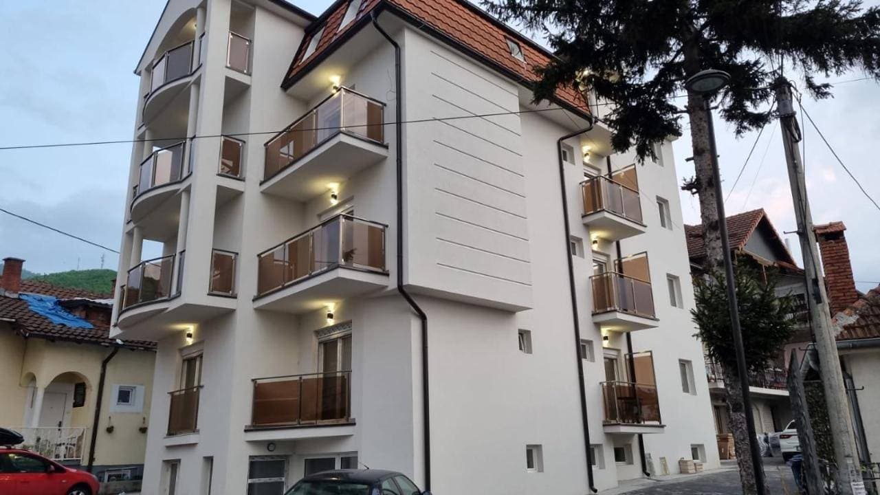 Vila Pčelica Petra 1