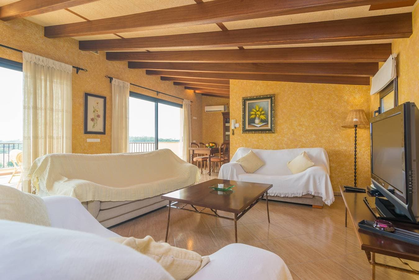 Foto 4 von 39: Ferienhaus 'Can Nadal - Adults Only' mit Bergblick, Wi-Fi und Klimaanlage